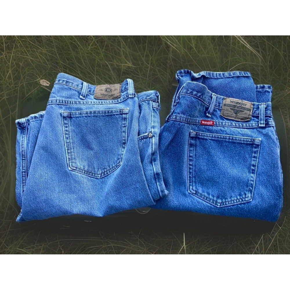 2 Pairs Vintage Wrangler Jeans Premium Blue Y2K Relaxed Western Workwear